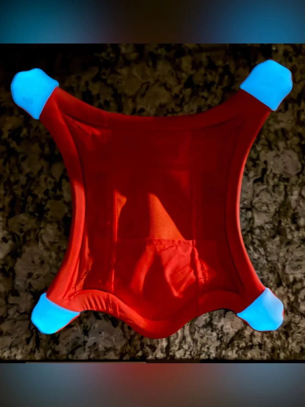 Chuckit! FLYING SQUIRREL Dog Fetch Toy Floating Flyer Glowing Paws SMALL 9-inch